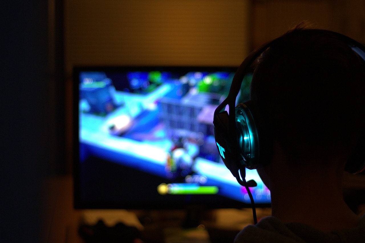 DOTA2电竞风云，比赛魅力与挑战的探寻
