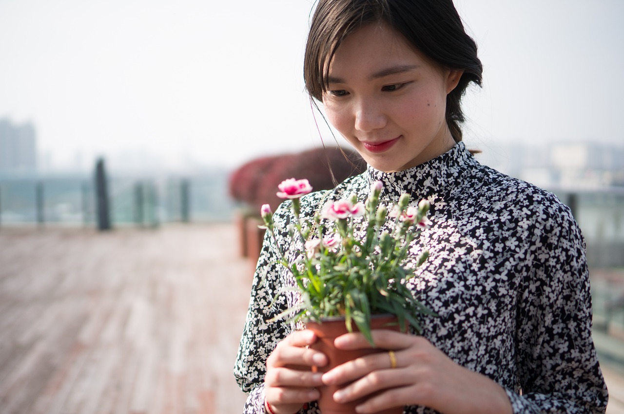 重庆女性最新资讯聚焦时尚事业与生活