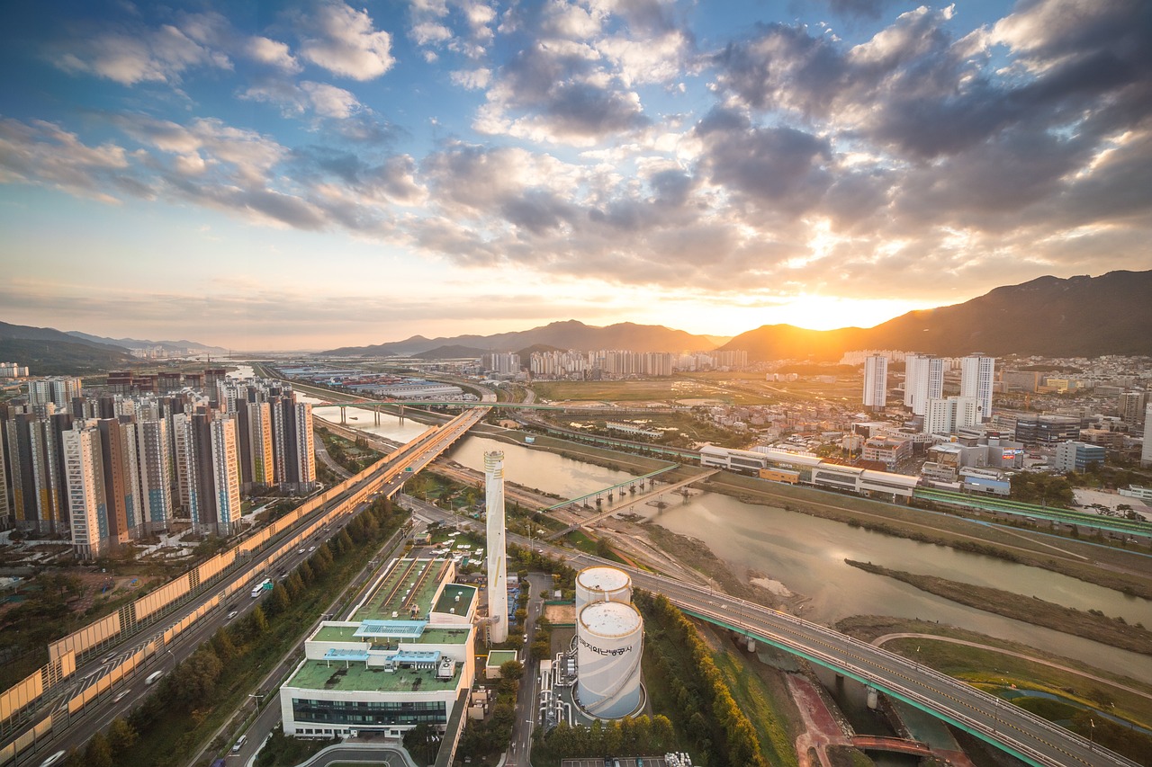 上海房产最新价格概览，全面解析上海房产市场走势与价格变动