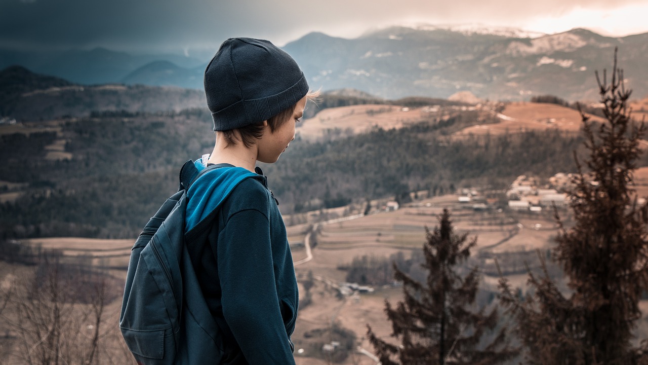 少年英雄电影，热血青春的英勇之旅