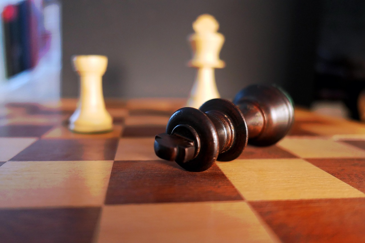 象棋赛场上的智慧与激情交锋