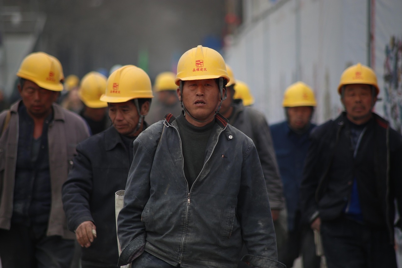 急招铁路工人最新现状与应对策略，行业需求分析与人才需求分析解读